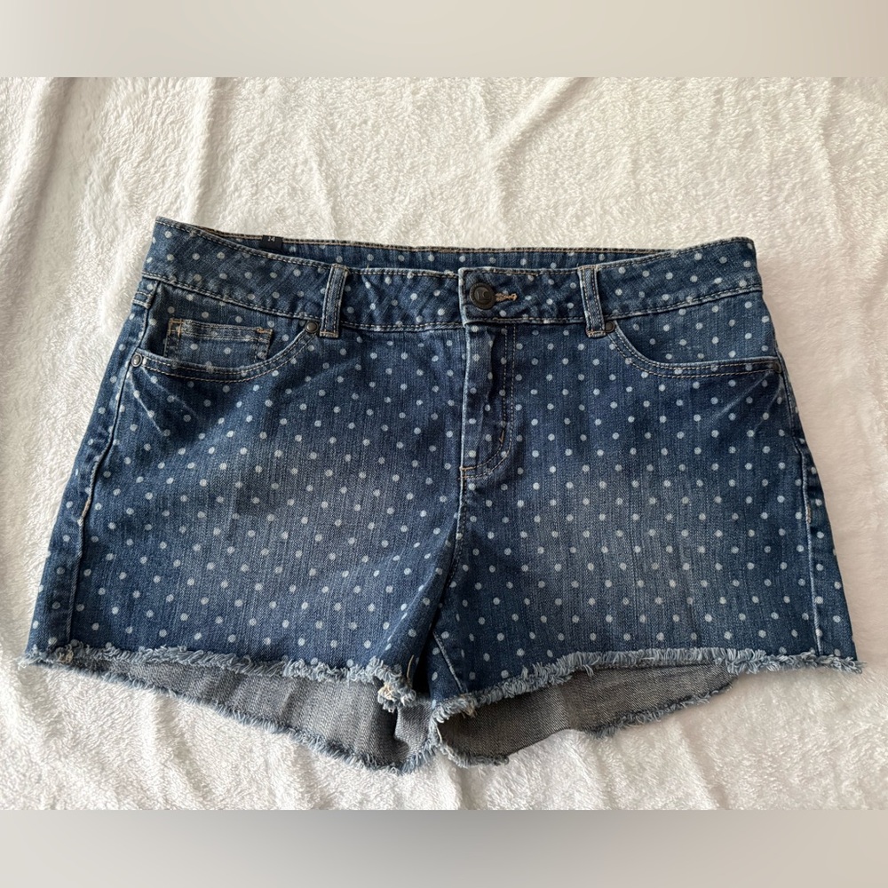 Lauren Conrad White Polka Dots Denim Frayed Stretch Shorts 14 women’s